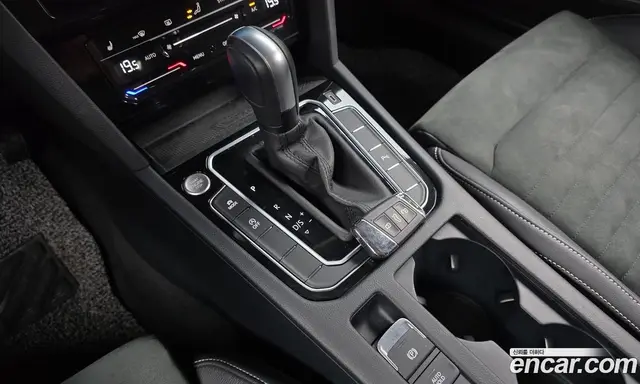 Volkswagen Passat 2022 2.0 автомат (гидро), миниатюра 12