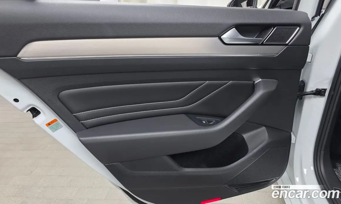 Volkswagen Passat 2022 2.0 автомат (гидро), фото 15 Volkswagen Passat 2022 2.0 автомат (гидро), фото 15
