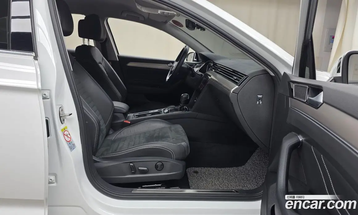 Volkswagen Passat 2022 2.0 автомат (гидро), фото 16 Volkswagen Passat 2022 2.0 автомат (гидро), фото 16
