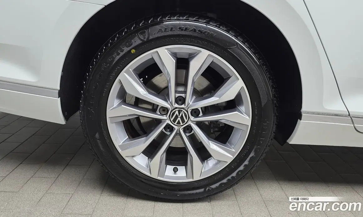 Volkswagen Passat 2022 2.0 автомат (гидро), фото 5 Volkswagen Passat 2022 2.0 автомат (гидро), фото 5