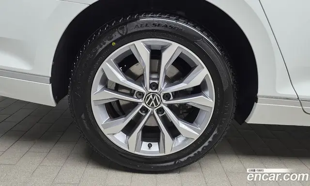Volkswagen Passat 2022 2.0 автомат (гидро), миниатюра 5 Volkswagen Passat 2022 2.0 автомат (гидро), миниатюра 5