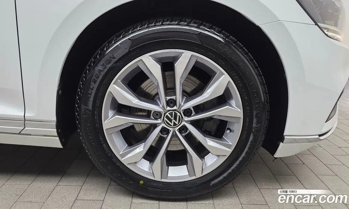Volkswagen Passat 2022 2.0 автомат (гидро), фото 7 Volkswagen Passat 2022 2.0 автомат (гидро), фото 7