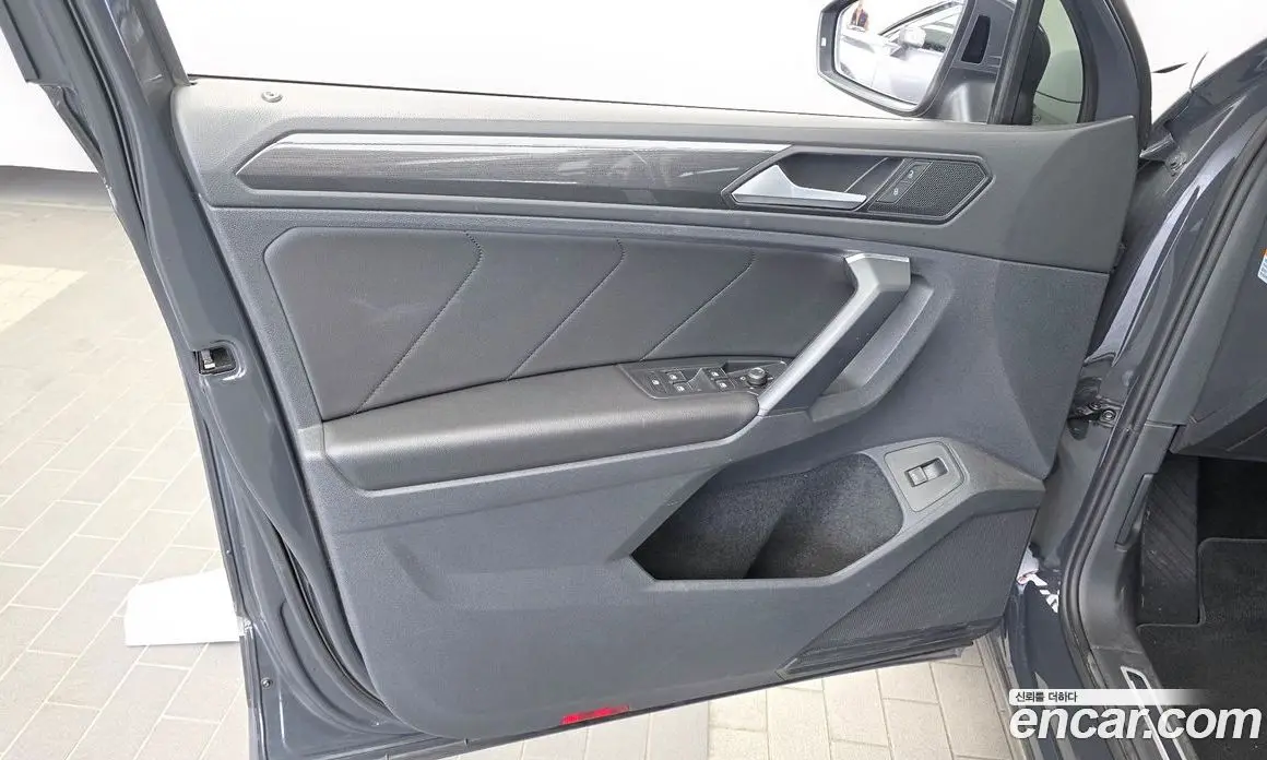 Volkswagen Tiguan 2019 2.0 автомат (гидро), фото 14