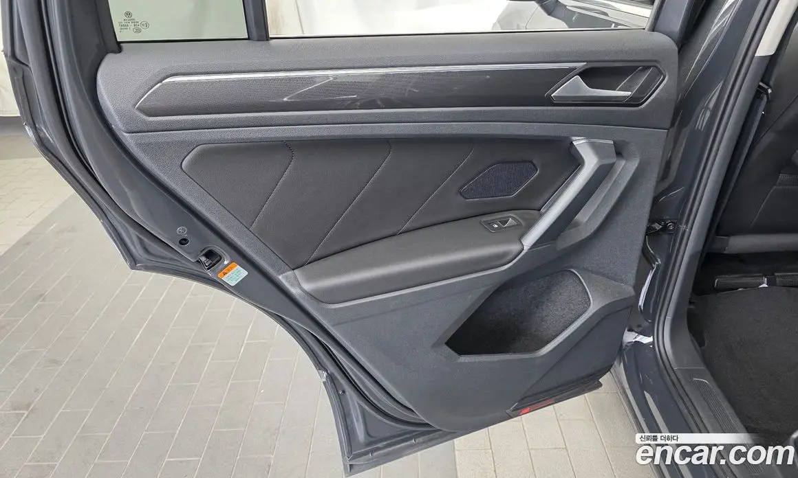 Volkswagen Tiguan 2019 2.0 автомат (гидро), фото 15