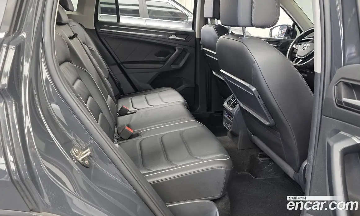 Volkswagen Tiguan 2019 2.0 автомат (гидро), фото 17