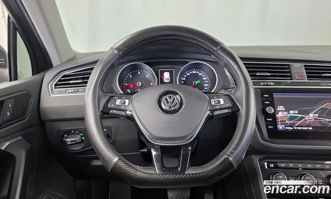 Volkswagen Tiguan 2019 2.0 автомат (гидро), фото 18