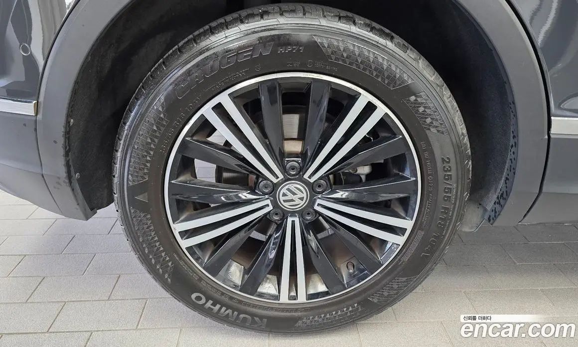 Volkswagen Tiguan 2019 2.0 автомат (гидро), фото 5