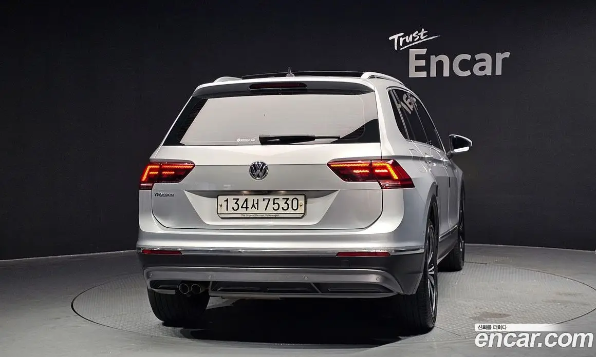 Volkswagen Tiguan 2020 2.0 автомат (гидро), фото 4