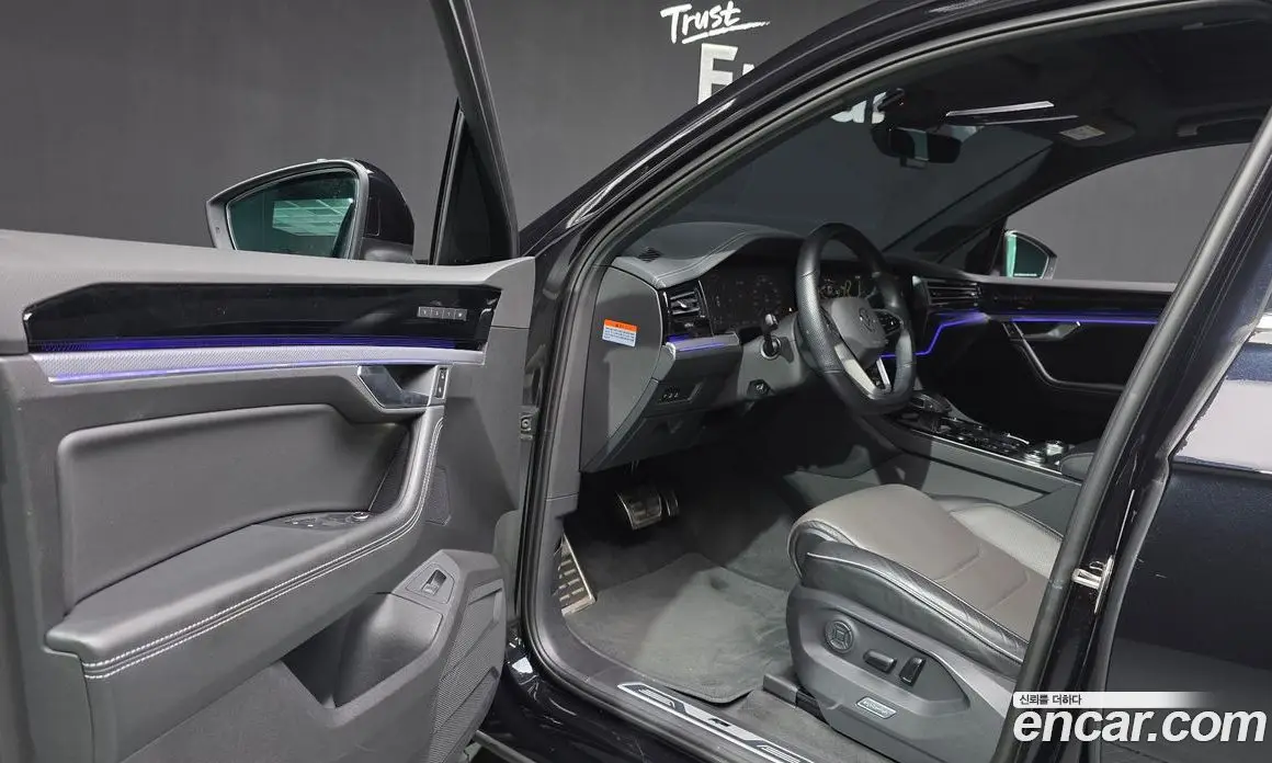Volkswagen Touareg 2021 3.0 автомат (гидро), фото 13
