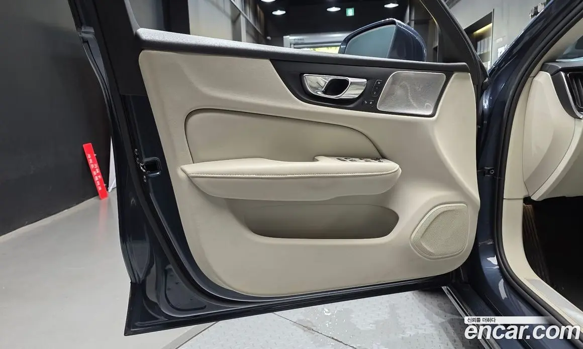 Volvo S60 2021 2.0 автомат (гидро), фото 14
