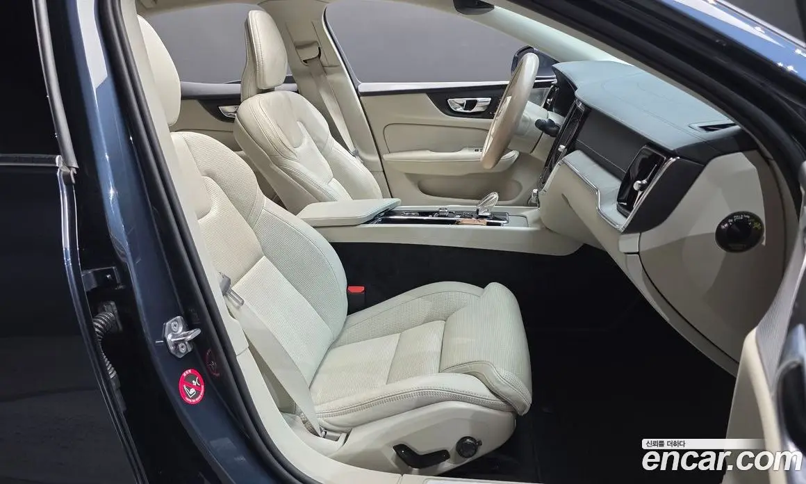 Volvo S60 2021 2.0 автомат (гидро), фото 16