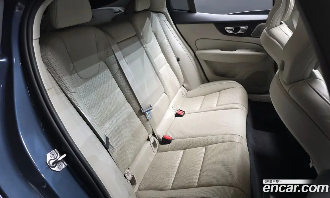 Volvo S60 2021 2.0 автомат (гидро), фото 17