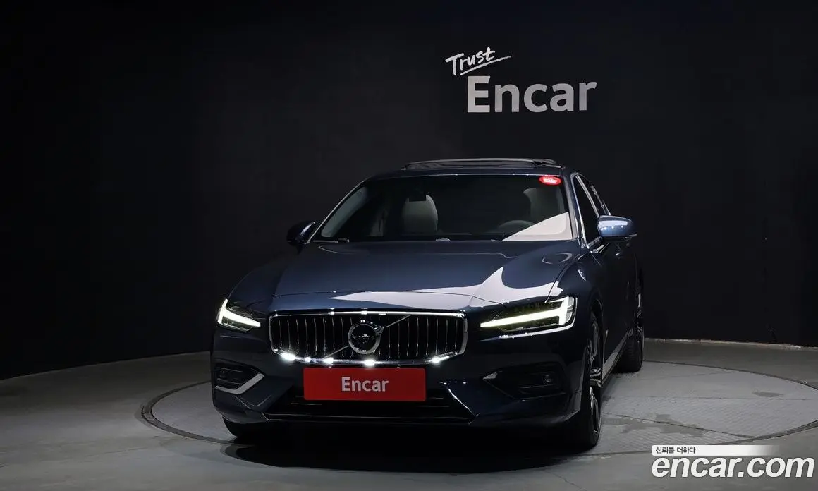 Volvo S60 2021 2.0 автомат (гидро), фото 3