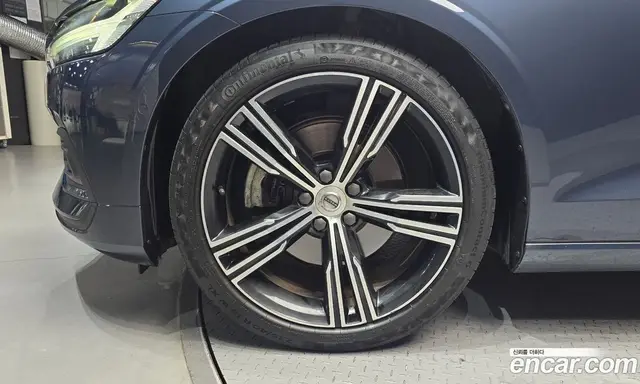Volvo S60 2021 2.0 автомат (гидро), миниатюра 5