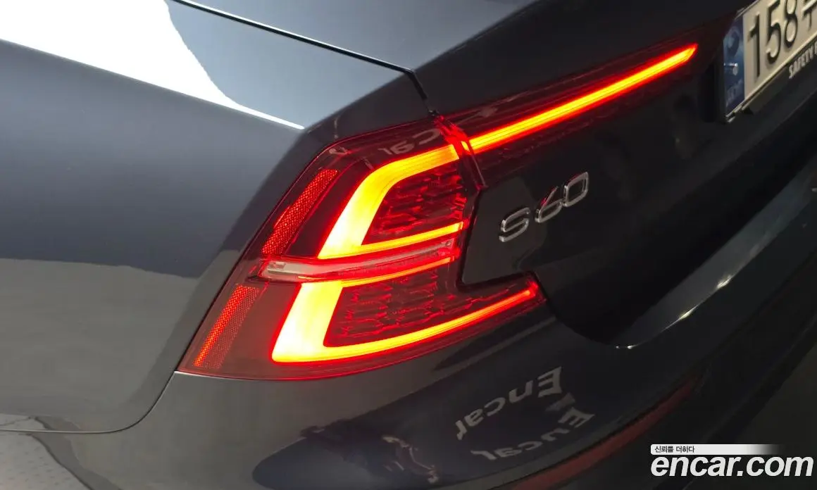 Volvo S60 2021 2.0 автомат (гидро), фото 9