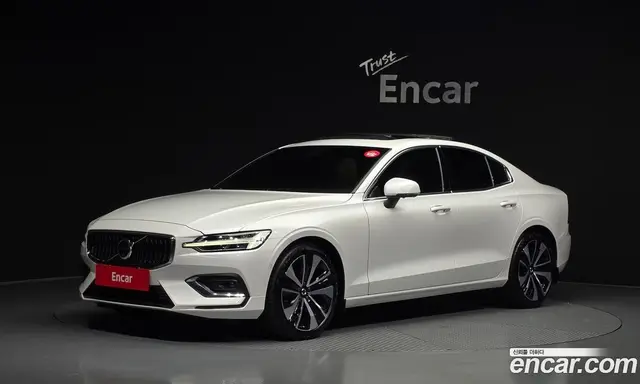 Volvo S60, 2024, 60 688 км