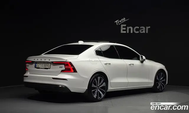Volvo S60 2024 2.0 автомат (гидро), миниатюра 2 Volvo S60 2024 2.0 автомат (гидро), миниатюра 2