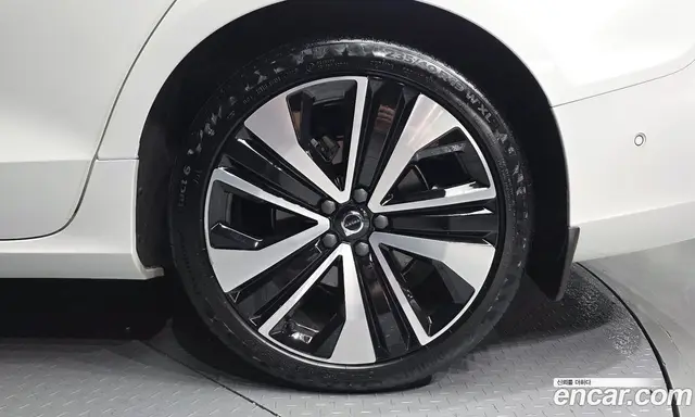 Volvo S60 2024 2.0 автомат (гидро), миниатюра 5 Volvo S60 2024 2.0 автомат (гидро), миниатюра 5