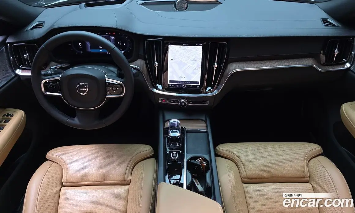 Volvo S60 2024 2.0 автомат (гидро), фото 10 Volvo S60 2024 2.0 автомат (гидро), фото 10