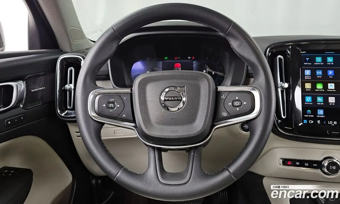 Volvo XC40 2024 2.0 автомат (гидро), фото 19 Volvo XC40 2024 2.0 автомат (гидро), фото 19