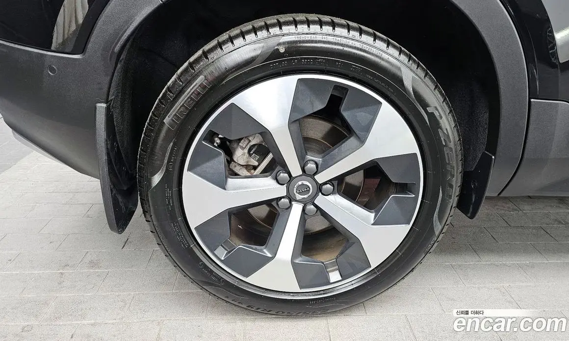 Volvo XC40 2024 2.0 автомат (гидро), фото 5 Volvo XC40 2024 2.0 автомат (гидро), фото 5