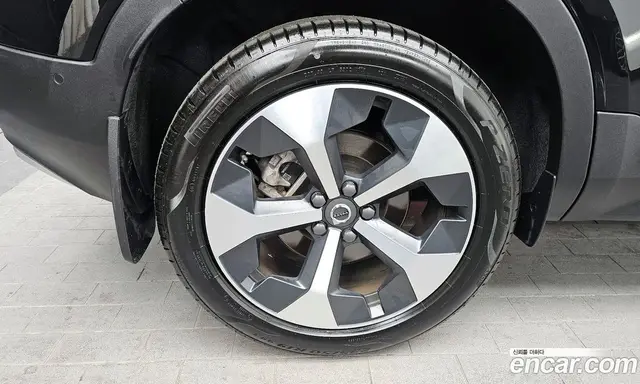 Volvo XC40 2024 2.0 автомат (гидро), миниатюра 5 Volvo XC40 2024 2.0 автомат (гидро), миниатюра 5