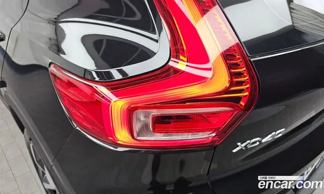 Volvo XC40 2024 2.0 автомат (гидро), миниатюра 9 Volvo XC40 2024 2.0 автомат (гидро), миниатюра 9