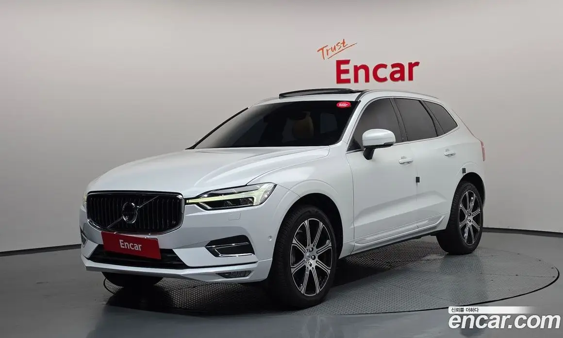 Volvo XC60 2018 2.0 автомат (гидро), фото 1 Volvo XC60 2018 2.0 автомат (гидро), фото 1