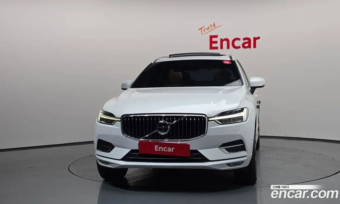 Volvo XC60 2018 2.0 автомат (гидро), фото 3 Volvo XC60 2018 2.0 автомат (гидро), фото 3