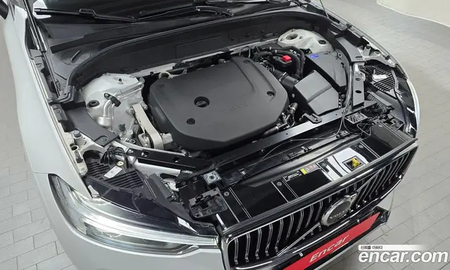 Volvo XC60 2021 2.0 автомат (гидро), миниатюра 5 Volvo XC60 2021 2.0 автомат (гидро), миниатюра 5