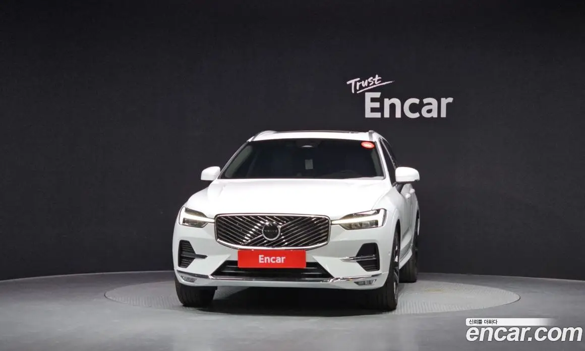 Volvo XC60 2026 2.0 автомат (гидро), фото 3 Volvo XC60 2026 2.0 автомат (гидро), фото 3