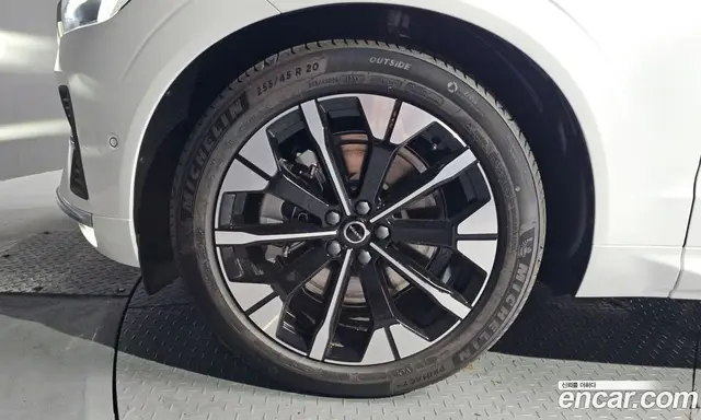Volvo XC60 2026 2.0 автомат (гидро), миниатюра 5 Volvo XC60 2026 2.0 автомат (гидро), миниатюра 5