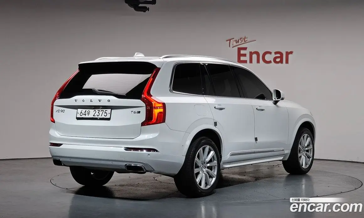 Volvo XC90 2017 2.0 автомат (гидро), фото 1 Volvo XC90 2017 2.0 автомат (гидро), фото 1
