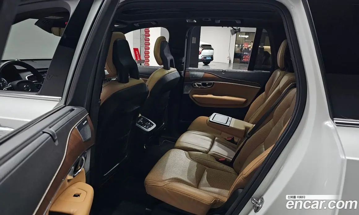 Volvo XC90 2017 2.0 автомат (гидро), фото 15 Volvo XC90 2017 2.0 автомат (гидро), фото 15