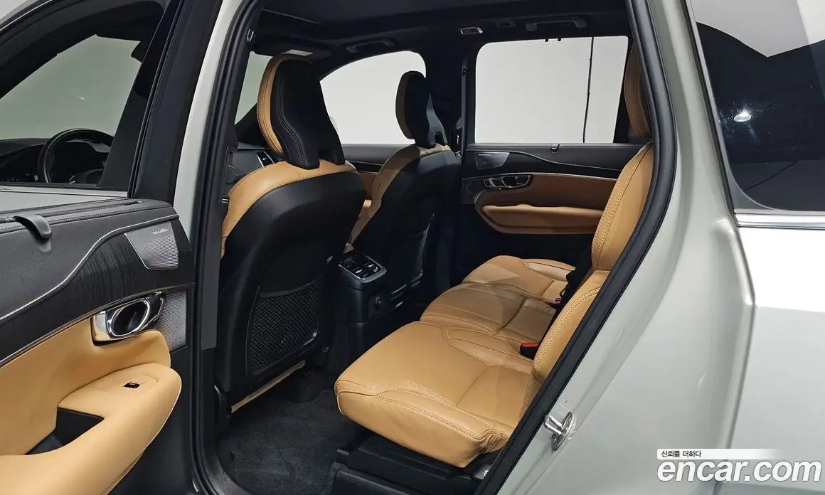 Volvo XC90 2022 2.0 автомат (гидро), фото 17