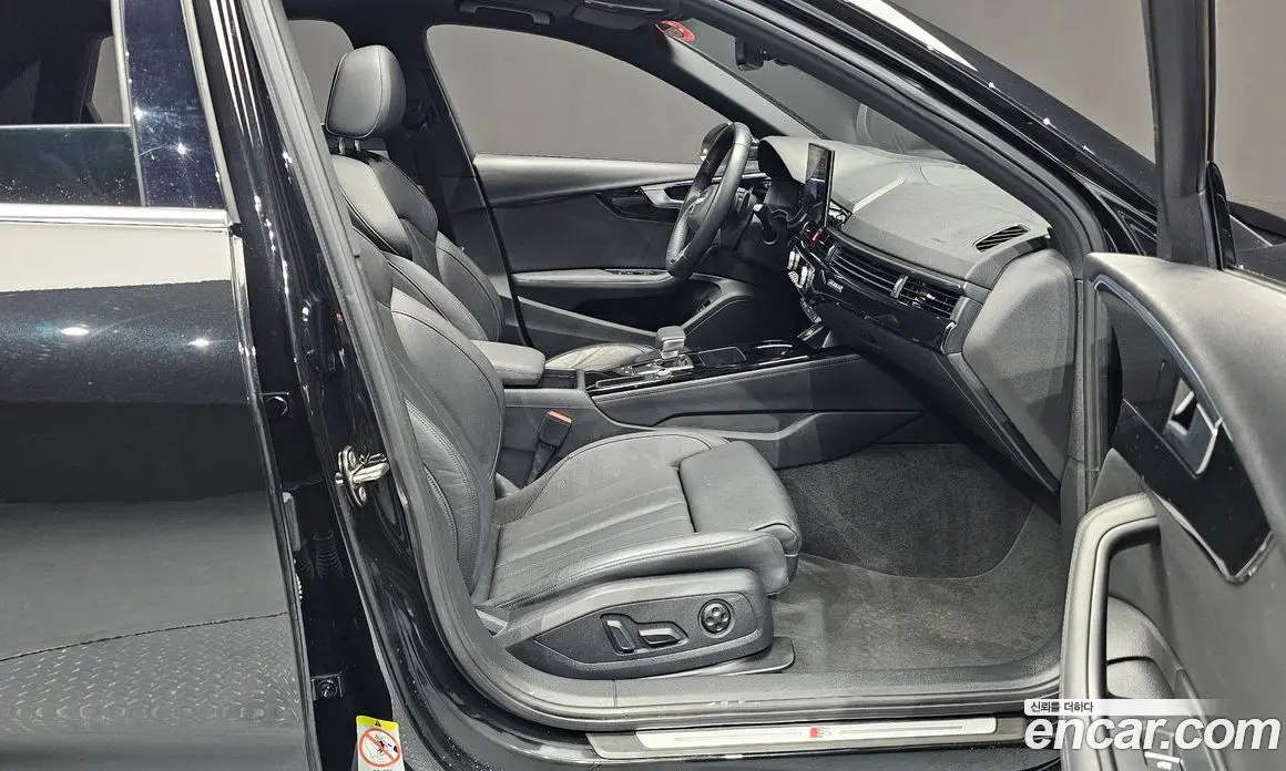 Audi A4 2021 2.0 автомат (гидро), фото 16