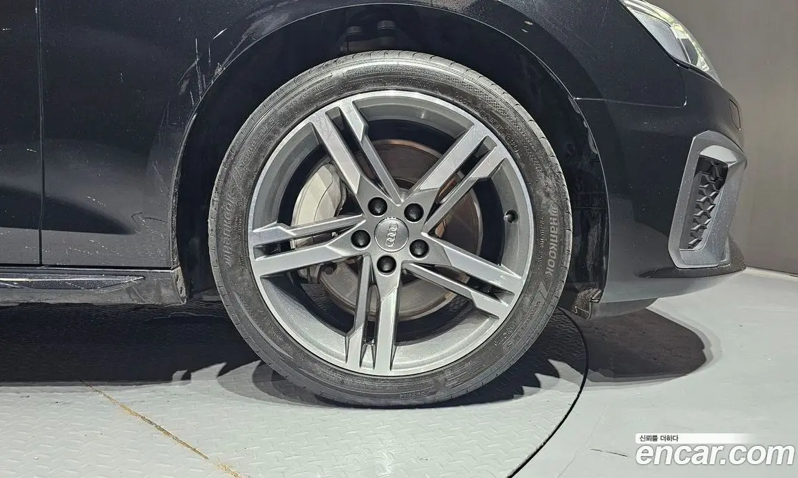 Audi A4 2021 2.0 автомат (гидро), фото 7