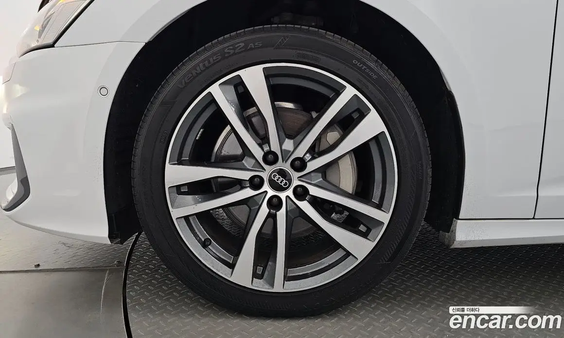 Audi A6 2021 2.0 автомат (гидро), фото 4 Audi A6 2021 2.0 автомат (гидро), фото 4