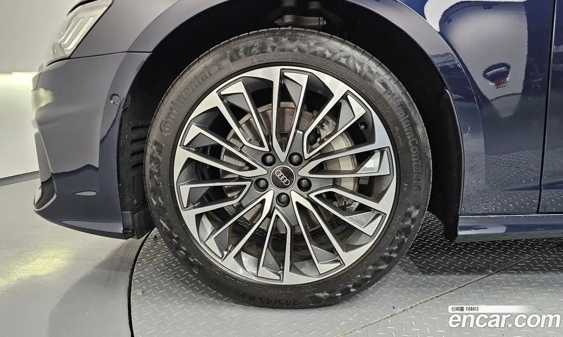 Audi A6 2024 2.0 автомат (гидро), фото 5 Audi A6 2024 2.0 автомат (гидро), фото 5