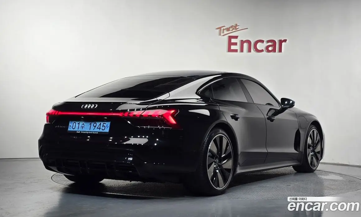 Audi e-tron GT 2022 0.1 автомат (гидро), фото 2 Audi e-tron GT 2022 0.1 автомат (гидро), фото 2