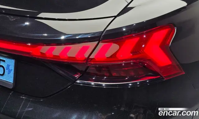 Audi e-tron GT 2022 0.1 автомат (гидро), миниатюра 9 Audi e-tron GT 2022 0.1 автомат (гидро), миниатюра 9
