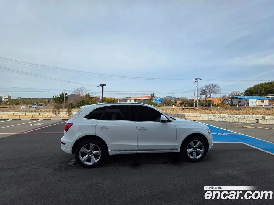 Audi Q5 2014 2.0 автомат (гидро), фото 5