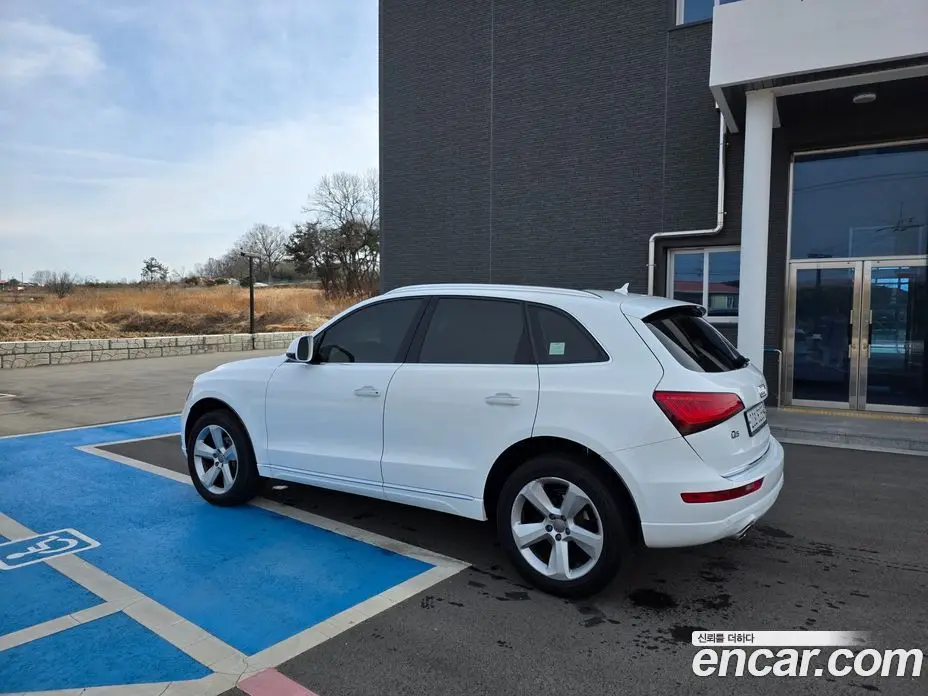 Audi Q5 2014 2.0 автомат (гидро), фото 6