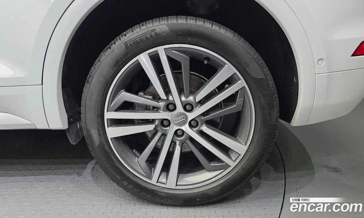 Audi Q5 2020 3.0 автомат (гидро), фото 7 Audi Q5 2020 3.0 автомат (гидро), фото 7