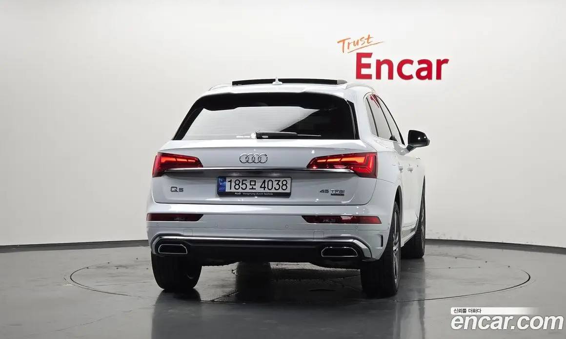 Audi Q5 2022 2.0 автомат (гидро), фото 4