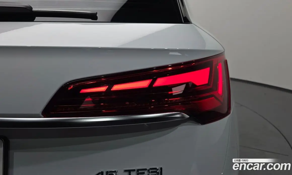 Audi Q5 2022 2.0 автомат (гидро), фото 9