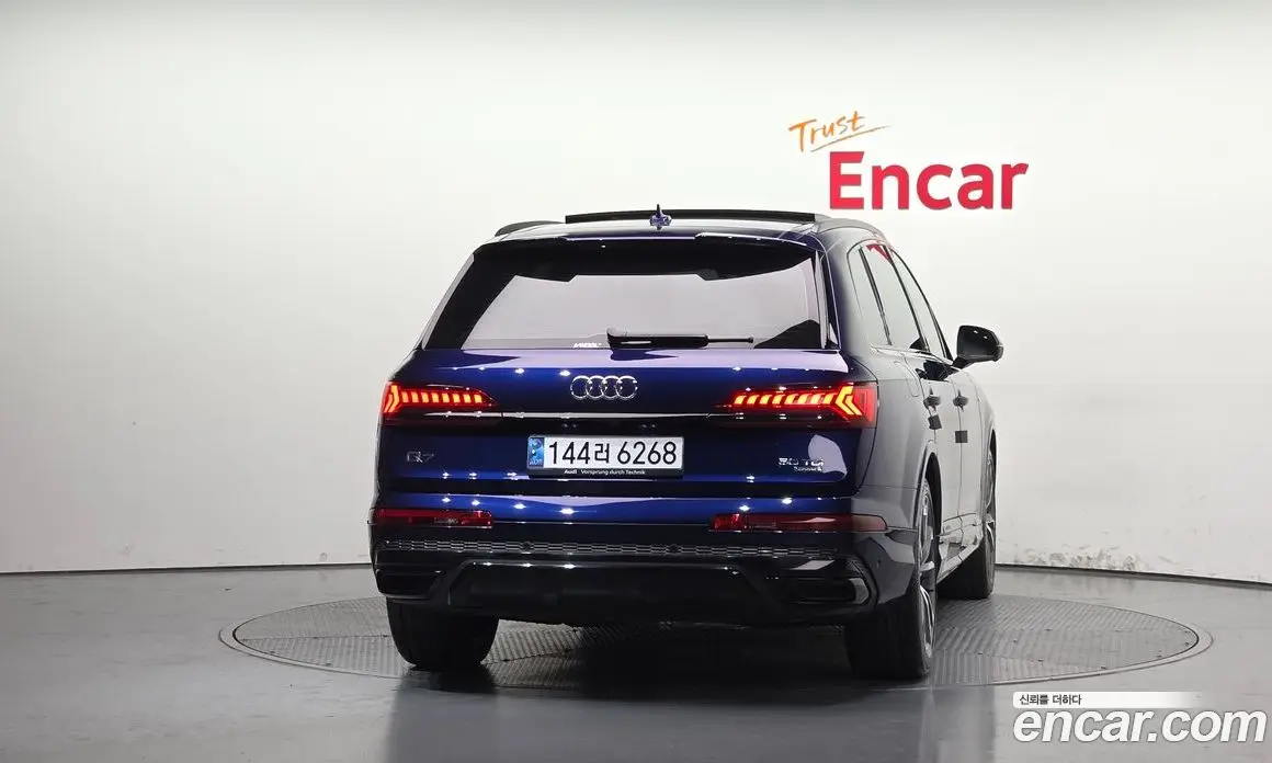 Audi Q7 2023 3.0 автомат (гидро), фото 4