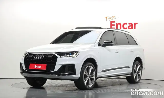 Audi Q7, 2023, 61 850 км