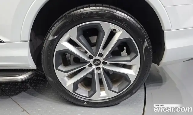 Audi Q7 2023 3.0 автомат (гидро), миниатюра 5 Audi Q7 2023 3.0 автомат (гидро), миниатюра 5