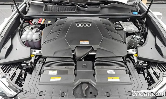 Audi Q8 2025 3.0 автомат (гидро), миниатюра 6 Audi Q8 2025 3.0 автомат (гидро), миниатюра 6